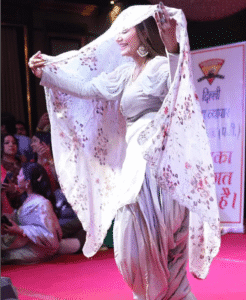 sapna choudhary live on stage