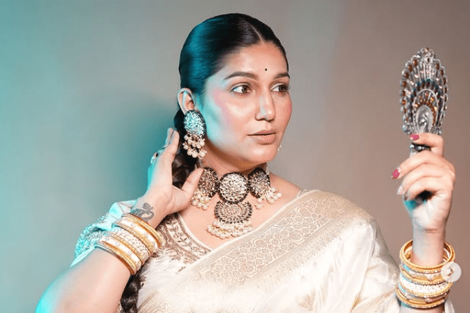 Sapna Choudhary modren look